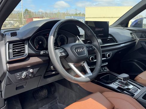 Used 2023 Audi Q5 Prestige w/ Prestige Package AWD/4WD image 11