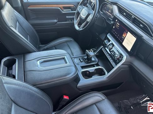 Used 2022 GMC Sierra 1500 Denali AWD/4WD image 16