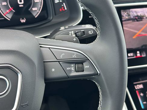 New 2025 Audi Q7 2.0T Premium image 35