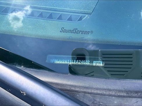 Used 2020 Ford Expedition Limited w/ Equipment Group 302A AWD/4WD image 19