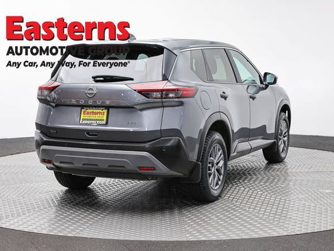Used 2023 Nissan Rogue S AWD/4WD image 5