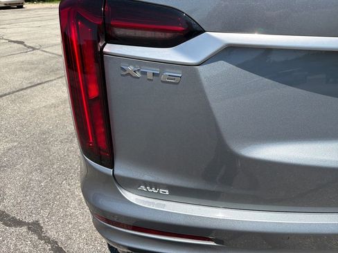 Used 2023 Cadillac XT6 Luxury AWD/4WD image 11