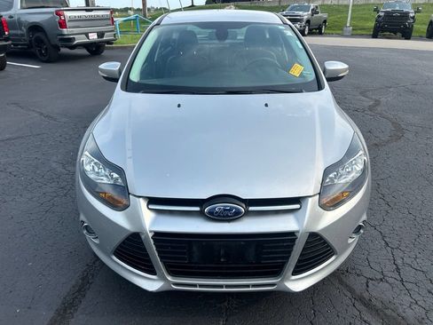 Used 2012 Ford Focus Titanium FWD image 2
