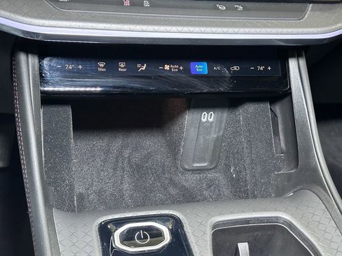 Used 2025 Jeep Wagoneer S Limited image 39