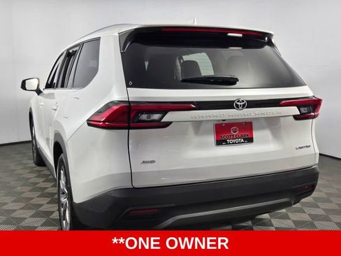 Used 2024 Toyota Grand Highlander Limited image 6