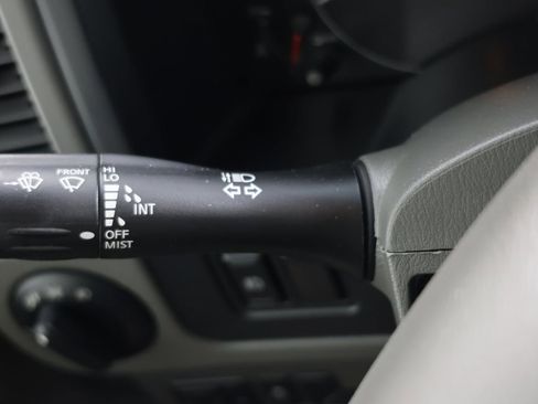 Used 2021 Nissan NV 3500 SL image 27