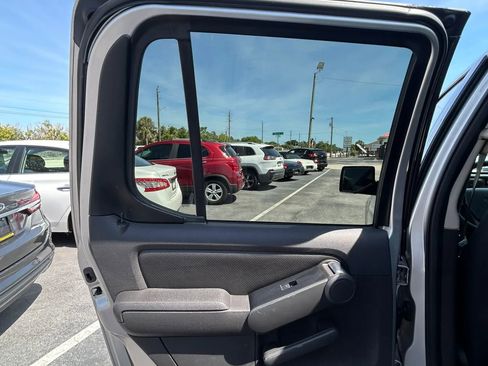 Used 2008 Ford Explorer Sport Trac Limited RWD image 21