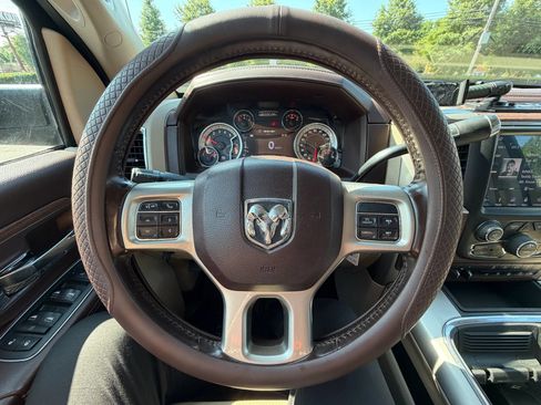 Used 2018 RAM 3500 Laramie AWD/4WD image 28