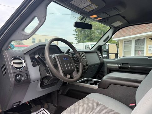 Used 2012 Ford F250 XLT w/ XLT Premium Pkg AWD/4WD image 9