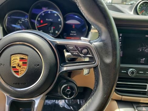 Used 2020 Porsche Macan Turbo AWD/4WD image 15