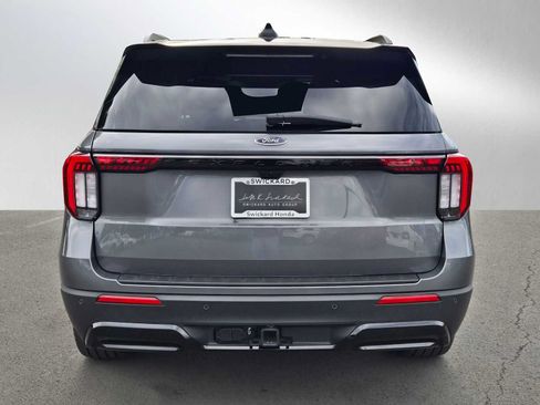 Used 2025 Ford Explorer ST-Line w/ Premium Package RWD image 4