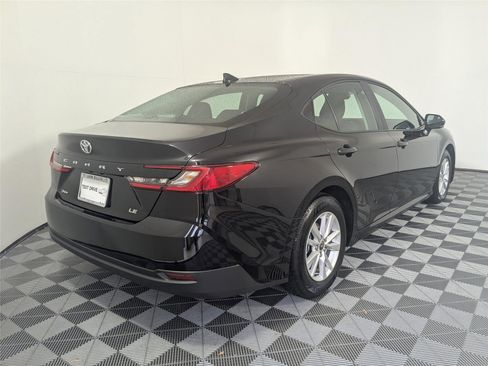 Certified 2025 Toyota Camry LE image 5