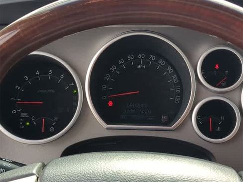 Used 2016 Toyota Sequoia Platinum image 36