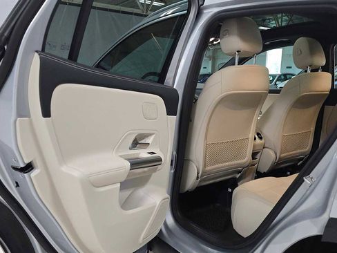 Certified 2026 Mercedes-Benz GLA 250 4MATIC image 15