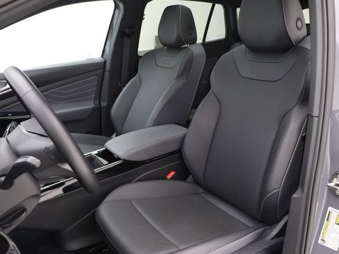 Used 2023 Volkswagen ID.4 Pro S image 16