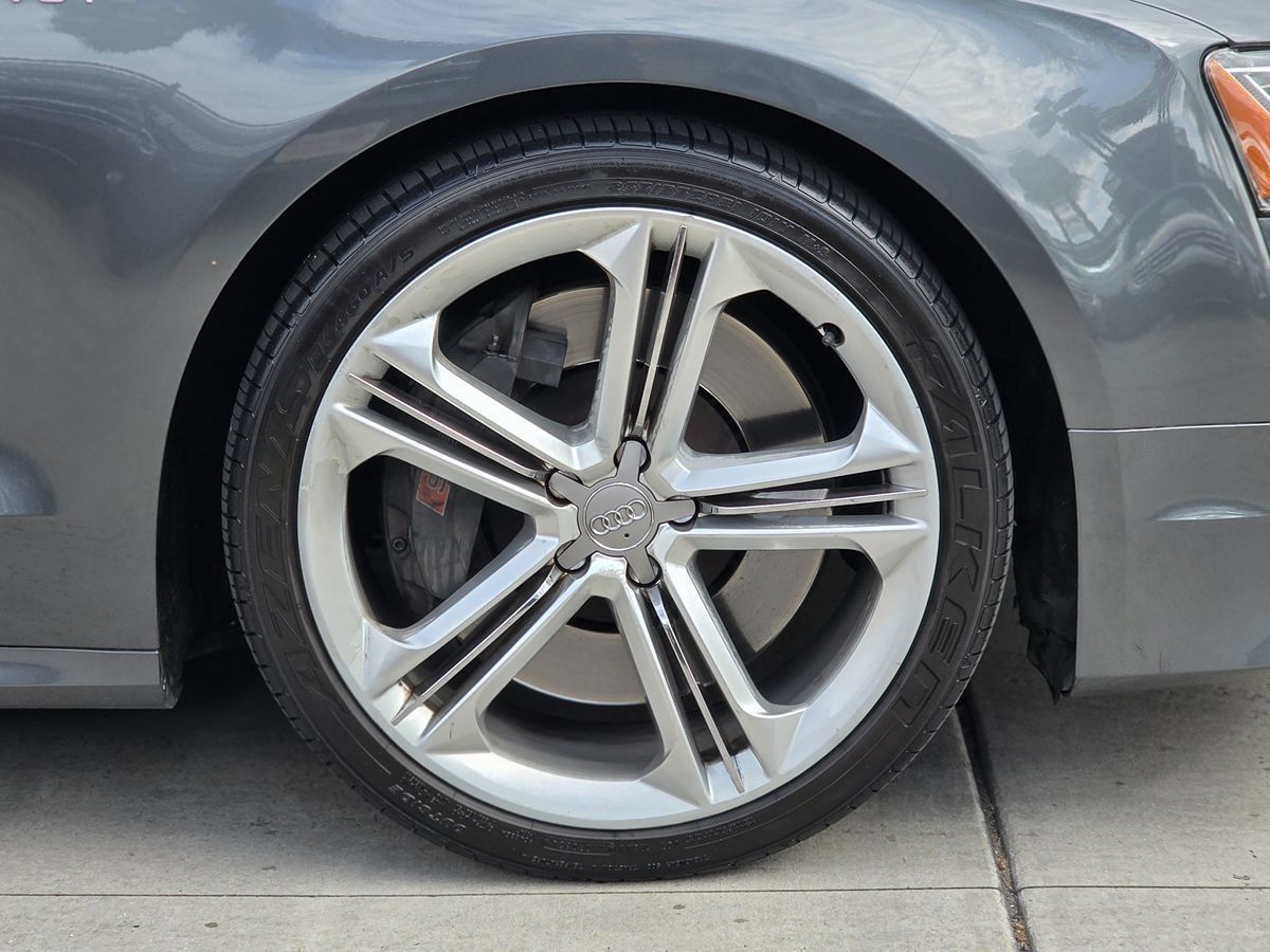 Used 2015 Audi S8 AWD/4WD image 13
