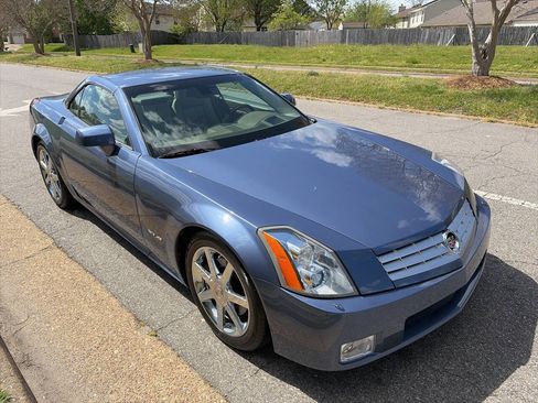 Used 2005 Cadillac XLR RWD image 8