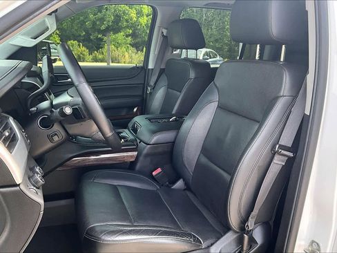 Used 2018 GMC Yukon XL SLT w/ Open Road Package AWD/4WD image 7