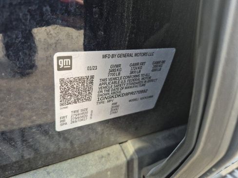 Used 2023 Chevrolet Suburban Z71 w/ Luxury Package image 44