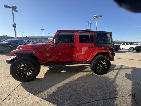 Used 2014 Jeep Wrangler Unlimited Sahara w/ Trailer Tow Group image 14