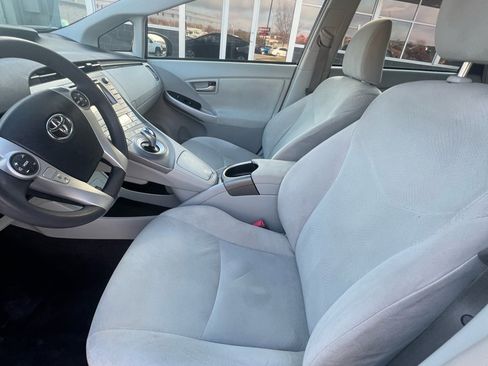 Used 2013 Toyota Prius One image 15