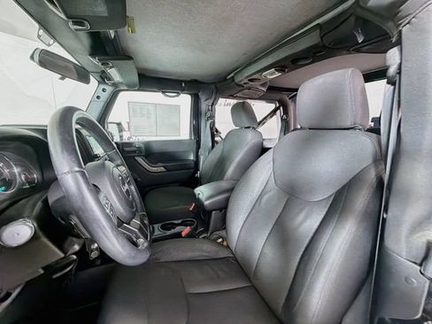 Used 2015 Jeep Wrangler Sport AWD/4WD image 21
