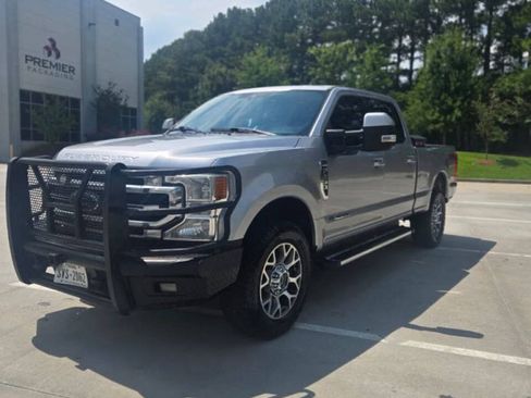 Used 2022 Ford F250 Lariat w/ Lariat Value Package AWD/4WD image 1