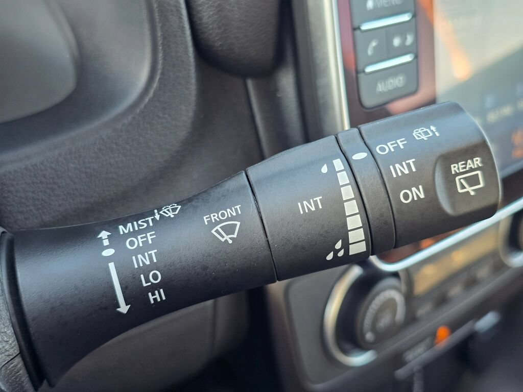Used 2025 Nissan Leaf S FWD image 26