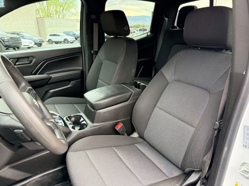 Used 2024 Chevrolet Colorado W/T w/ Safety Package image 18