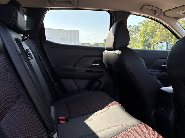 Used 2025 Nissan Kicks SR FWD image 23