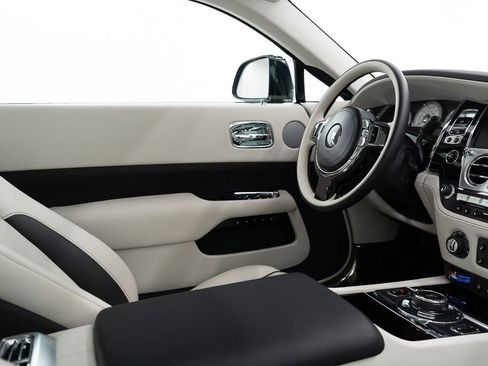 Certified 2019 Rolls-Royce Wraith RWD image 25