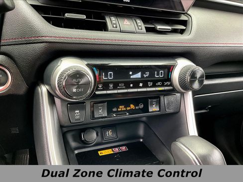 Used 2025 Toyota RAV4 XSE w/ Weather Package AWD/4WD image 15