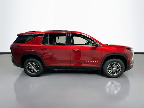 New 2026 Chevrolet Traverse LT w/ Driver Confidence Package image 9