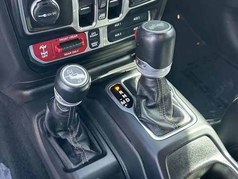 Used 2023 Jeep Wrangler Unlimited Rubicon 392 AWD/4WD image 17
