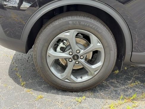 New 2025 Ford Escape ST-Line w/ Equipment Group 301A FWD image 11