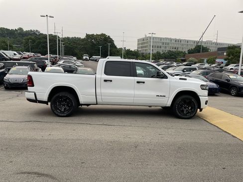 Used 2026 RAM 1500 Big Horn AWD/4WD image 7