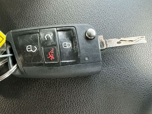Used 2025 Volkswagen Jetta Sport FWD image 28