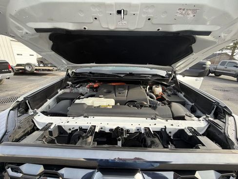 Used 2022 Toyota Tundra Platinum w/ Advanced Package image 32