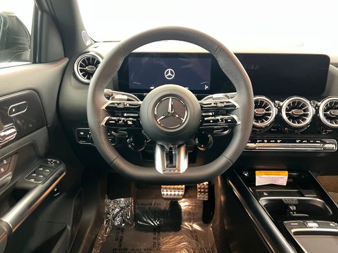 New 2026 Mercedes-Benz GLA 35 AMG 4MATIC image 12
