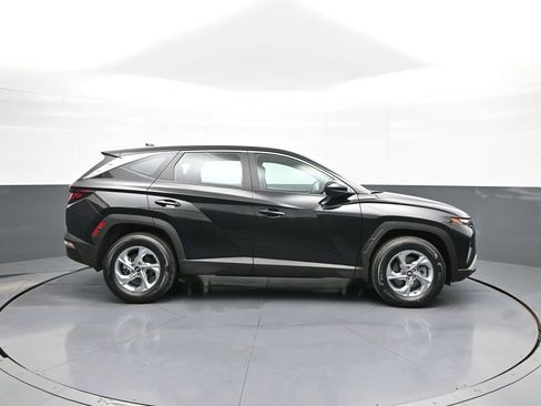 Used 2023 Hyundai Tucson SE image 5