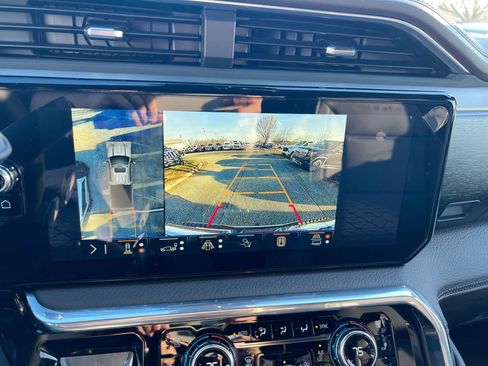 New 2026 GMC Sierra 2500 Denali w/ Denali Reserve Package image 17