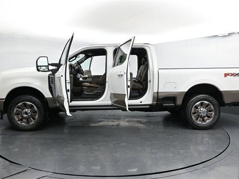 New 2026 Ford F350 King Ranch w/ FX4 Off-Road Package image 35