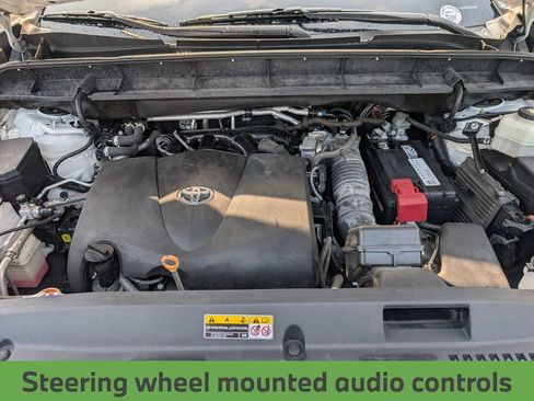 Used 2022 Toyota Highlander XSE FWD image 14