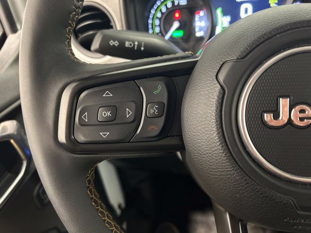 Used 2024 Jeep Wrangler Unlimited AWD/4WD image 23