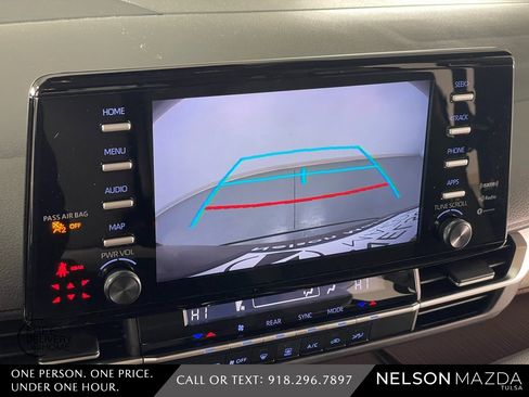 Used 2023 Toyota Sienna LE image 34