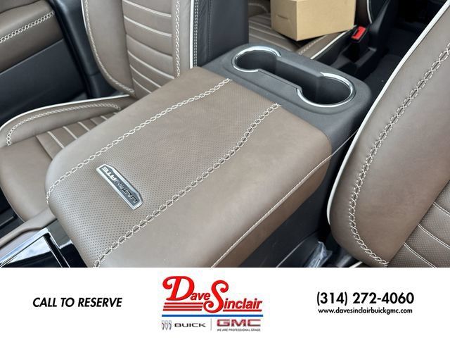 New 2026 GMC Yukon Denali Ultimate AWD/4WD image 21