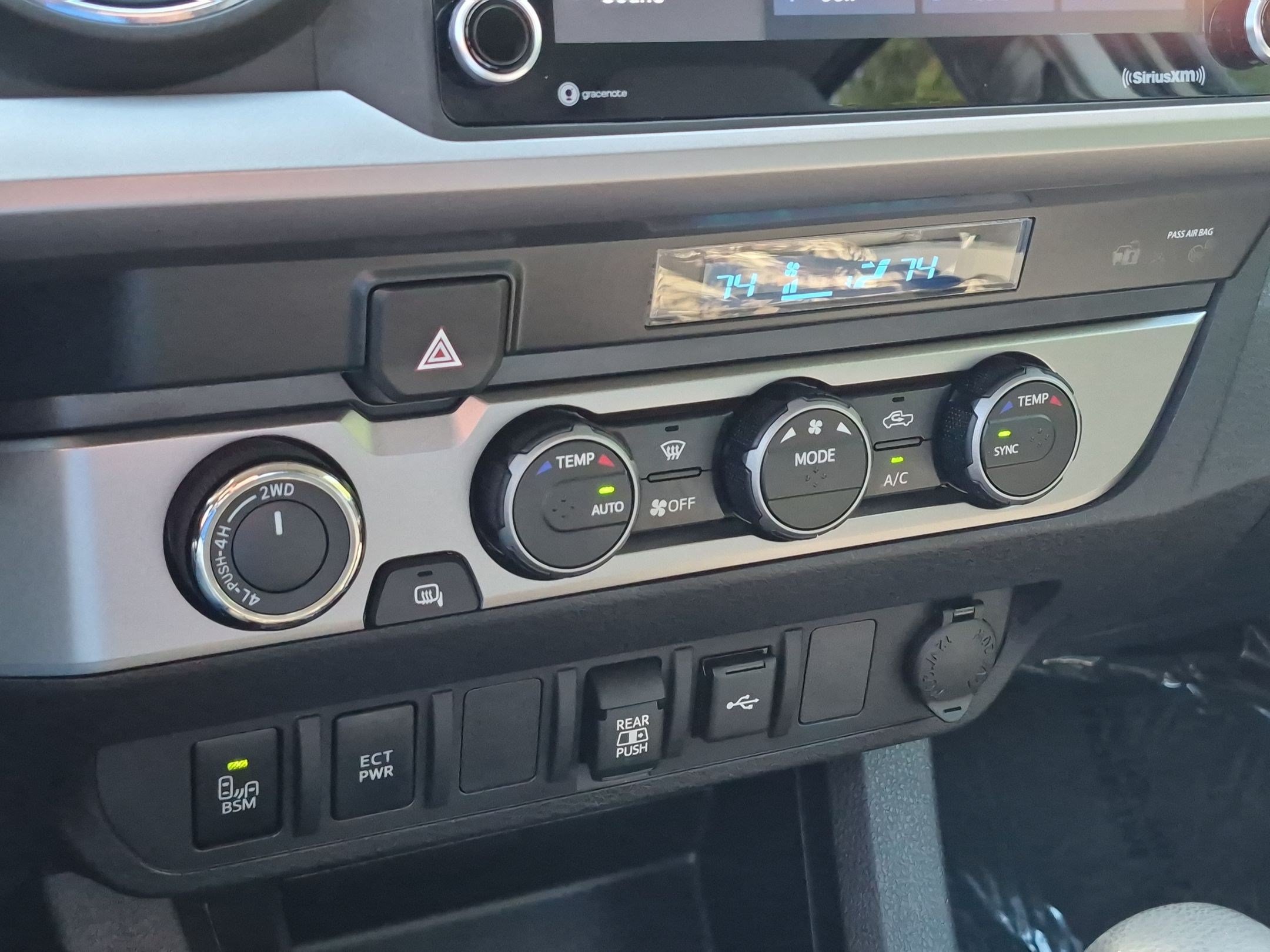 Used 2022 Toyota Tacoma SR5 w/ Technology Package AWD/4WD image 21