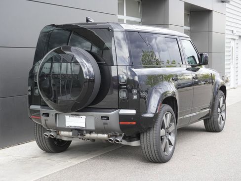 New 2026 Land Rover Defender 110 V8 AWD/4WD image 2