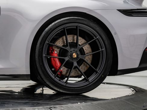 Used 2026 Porsche 911 Carrera GTS RWD image 95