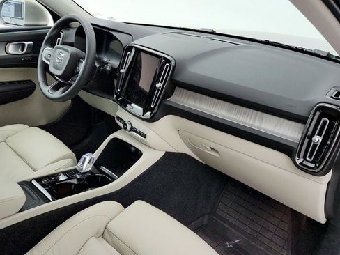 Used 2023 Volvo XC40 B5 Plus w/ Driver Assist Package image 27